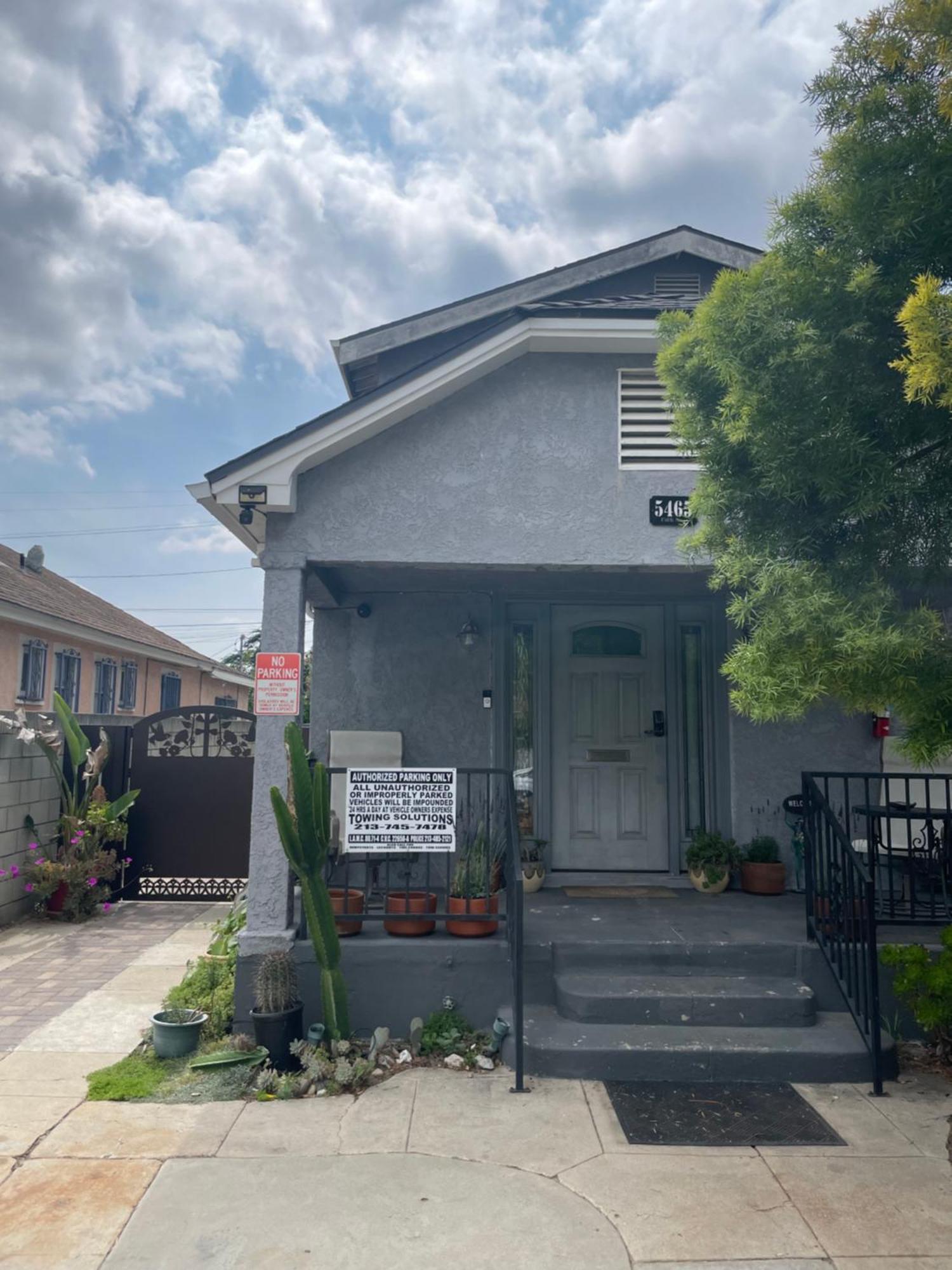 Private In Angeles With Wifi, Tv, And View Of Hollywood Sign & Shared Kitchen * Los Angeles