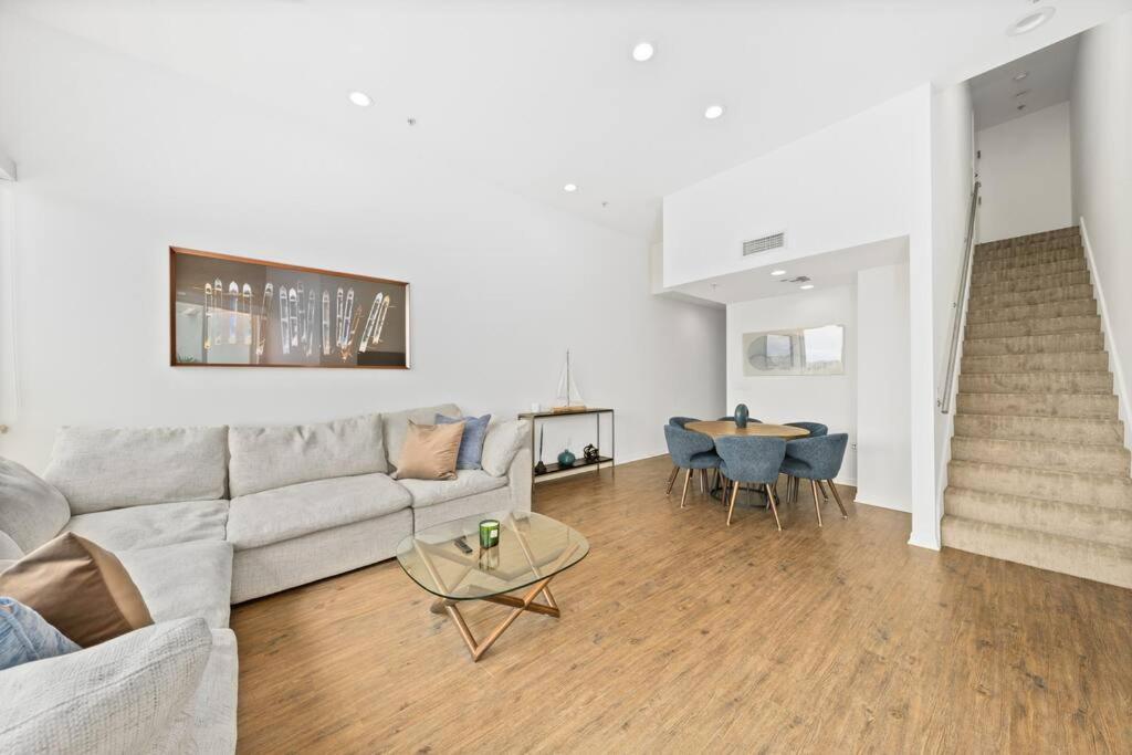 Apartment Penthouse Waterfront In The Heart Of Mdr/venice/sm