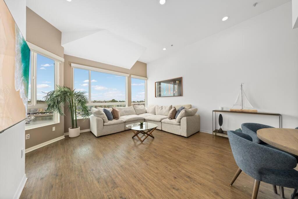 Penthouse Waterfront In The Heart Of Mdr/venice/sm Los Angeles
