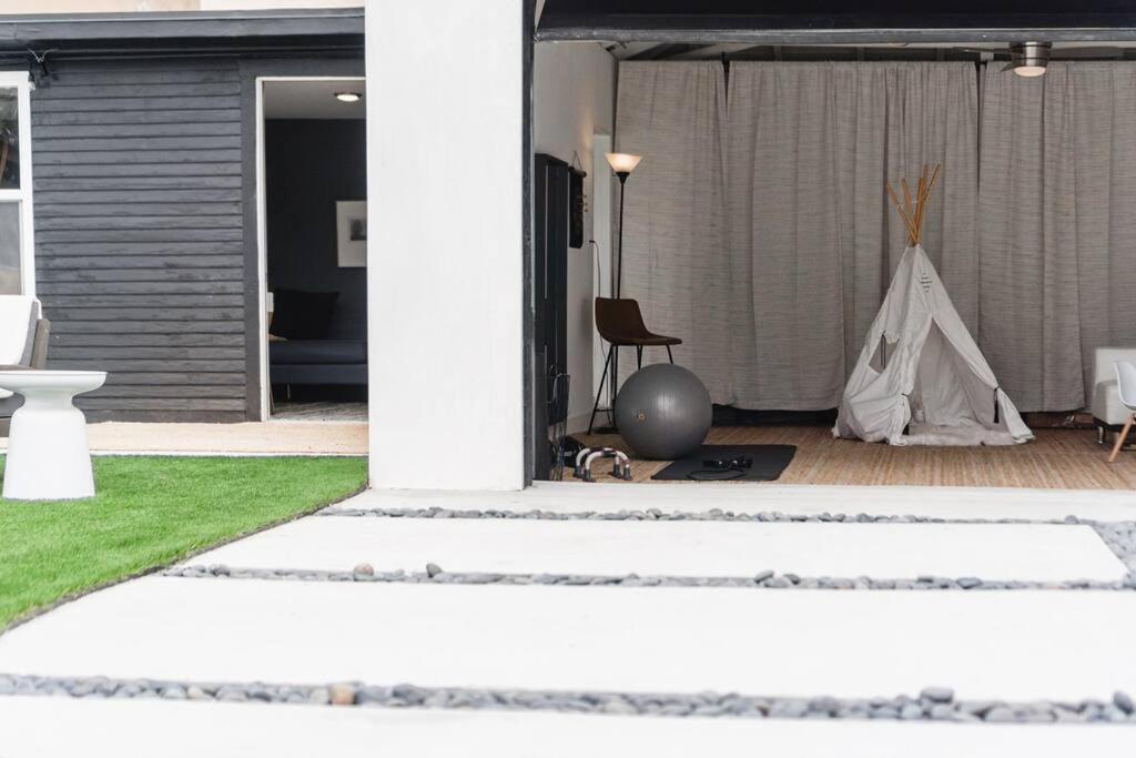 Stylish 4-bedroom In Culver Art District Villa *