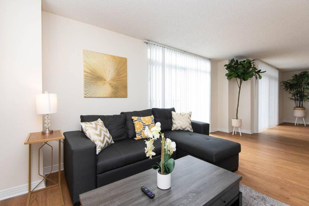 Sleep 7 Ocean View Two Bedroom Venice Beach 5 Min Walk