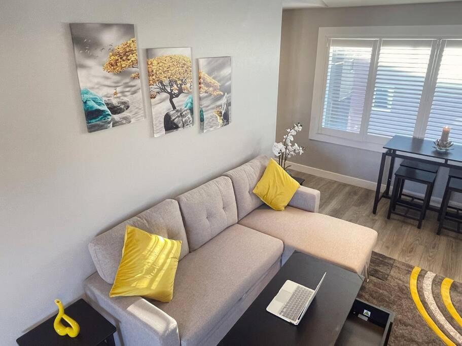 Apartment Nightly Modern 1 Bed 12a Los Angeles