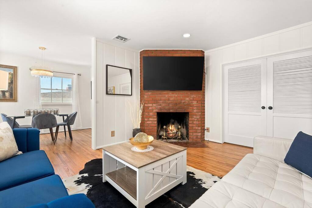 West La's Family Or Group Oasis! Beaches/sofi/lax/firepit/bbq/and More! Holiday home *