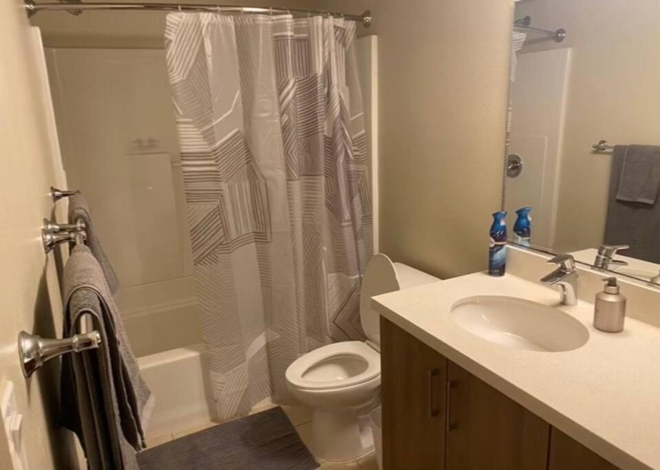 Mdr 2 Bd 2ba Oasis Poolview,spa,gym Apartment