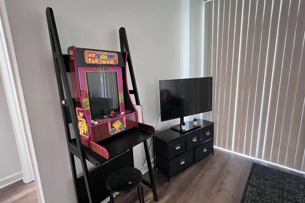 Mdr 2 Bd 2ba Oasis Poolview,spa,gym