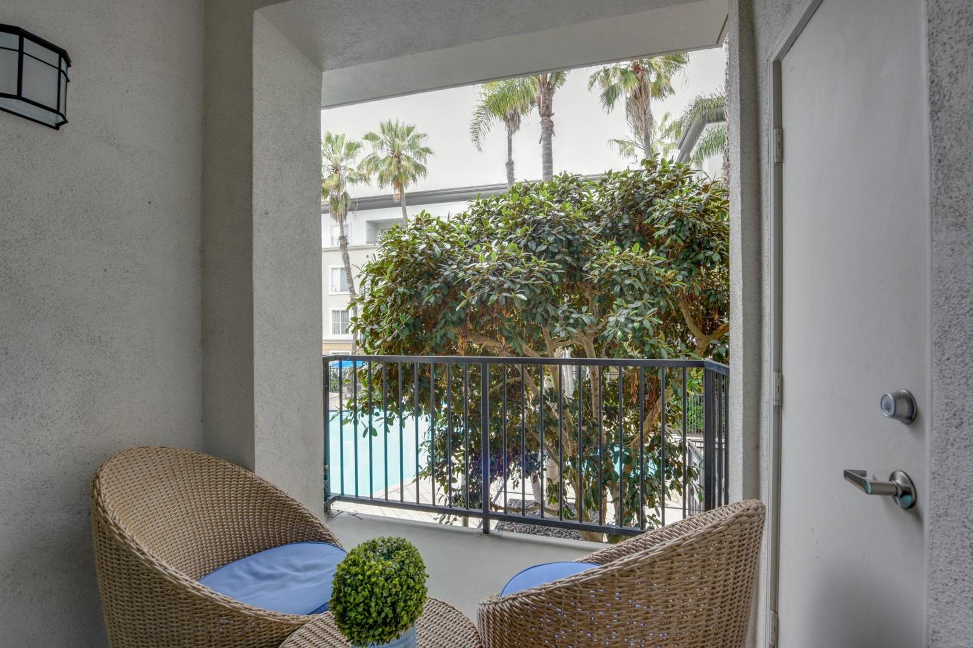 Cozy Unit Conveniently Located Pool View *