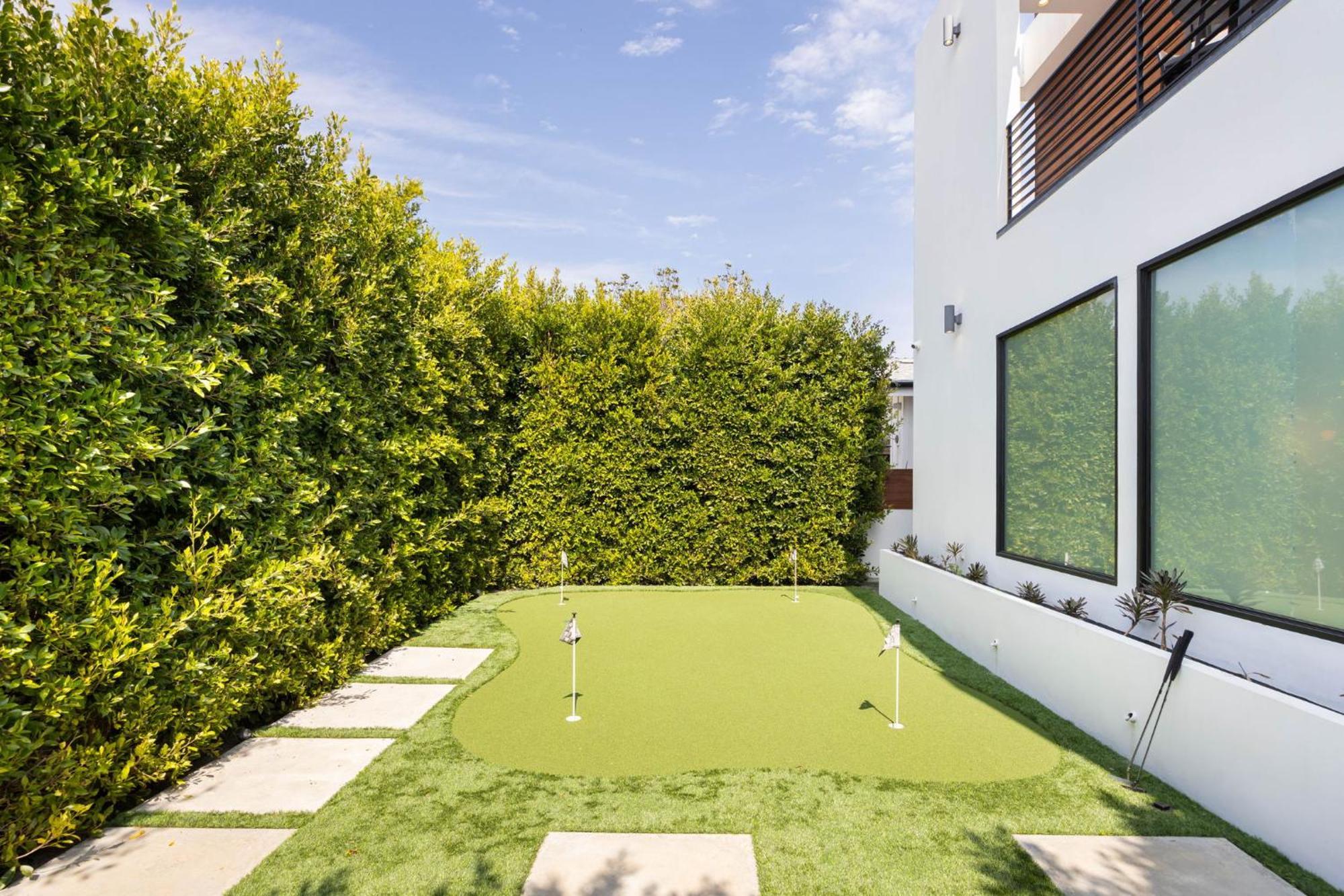 The Palms Pad - 5 Min From - Golf,arcade,sauna Holiday home *