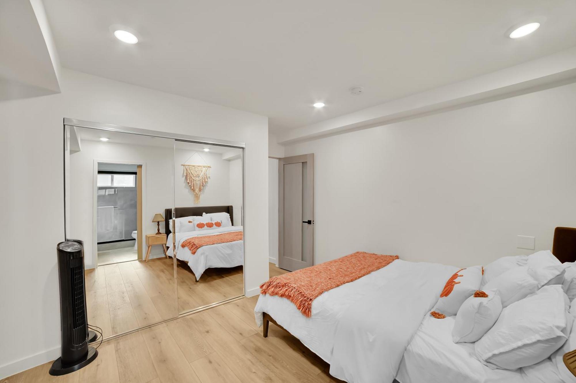 Casa de férias Brand New Chic-nest In Prime Location Los Angeles