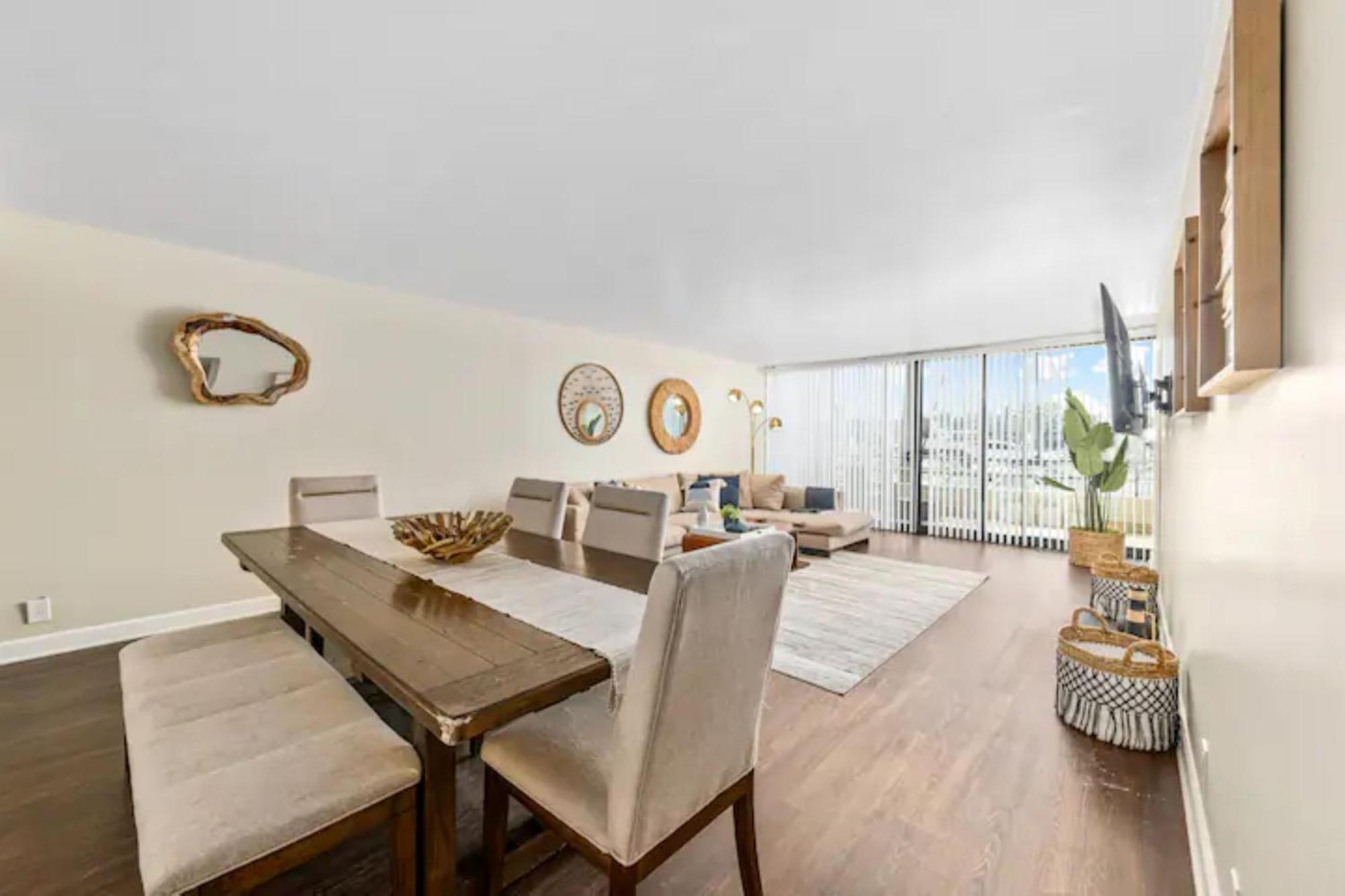 Apartment Mesmerizing Marina Vista: Luxe 3-bedroom W/ Pool Los Angeles