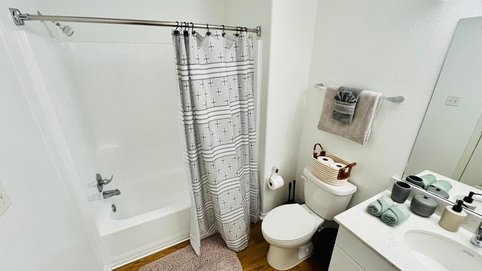 Private Elegant Escape In Marina Del Rey