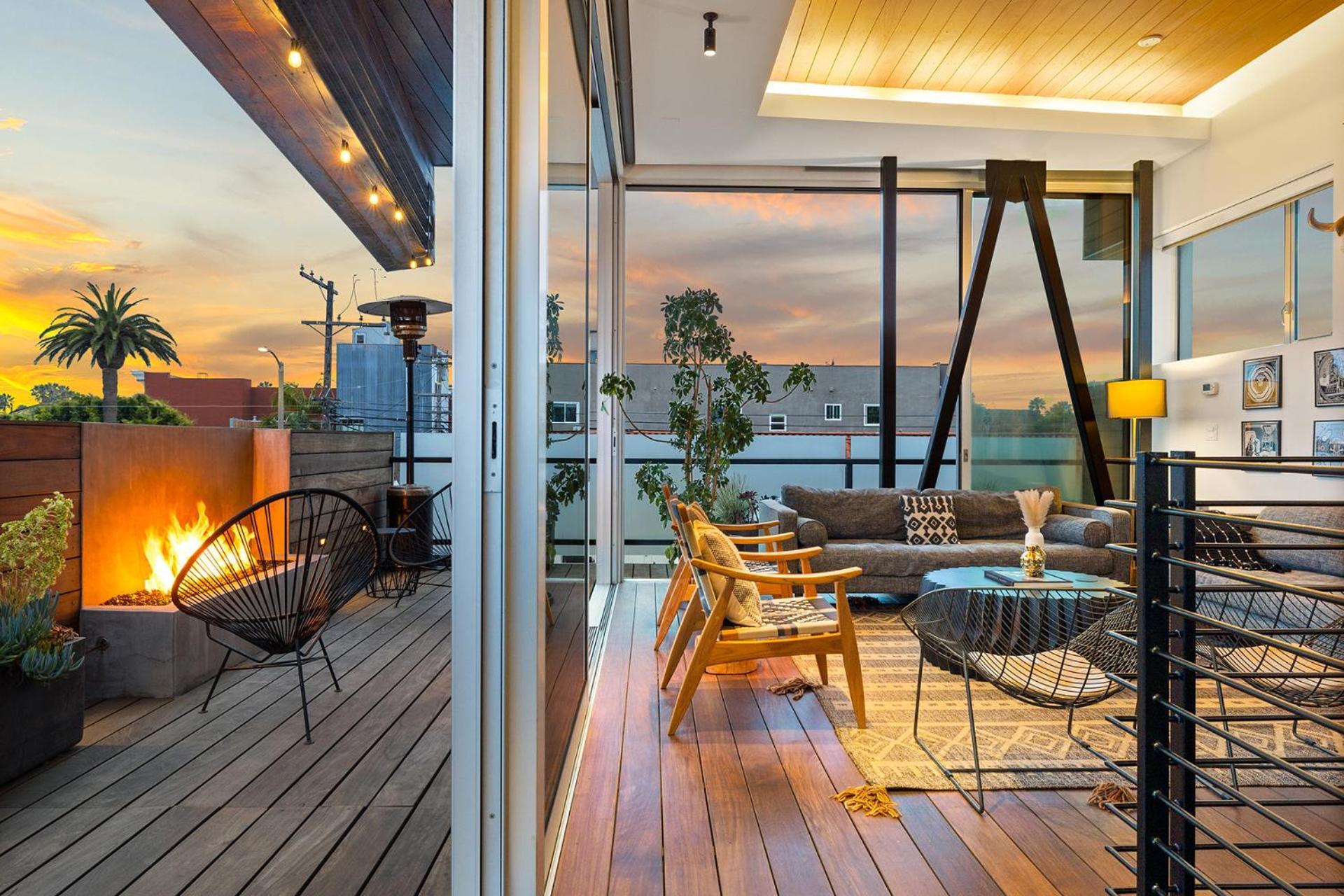 Venice Rooftop 5bd 4 Bt Steps From The Beach Los Angeles