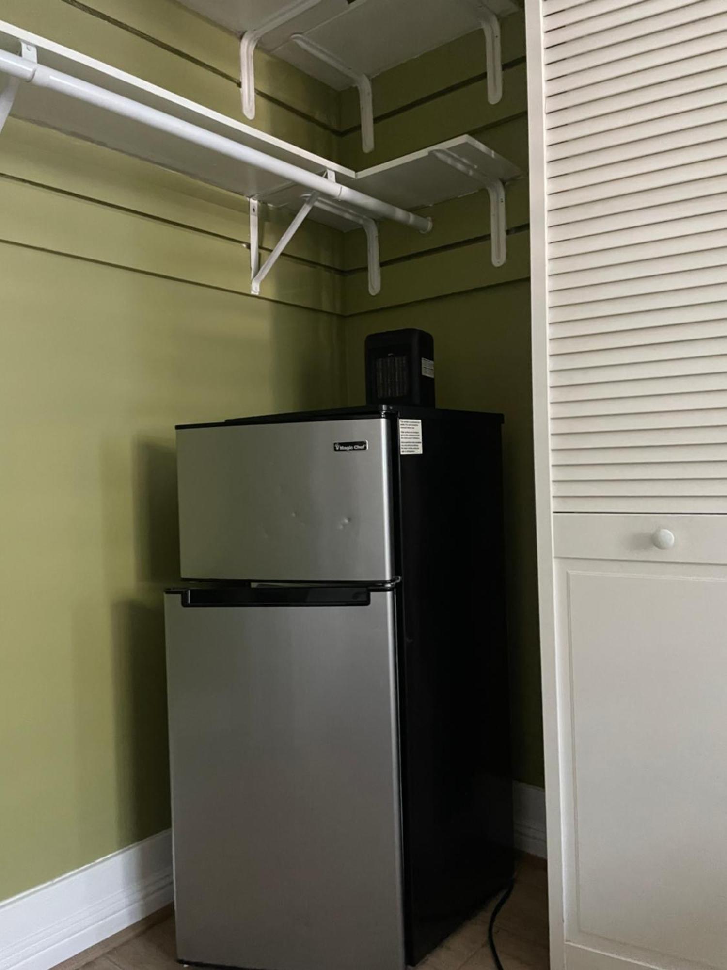 Small Private In With Free Strong Wifi!!! Hospedagem domiciliar Los Angeles
