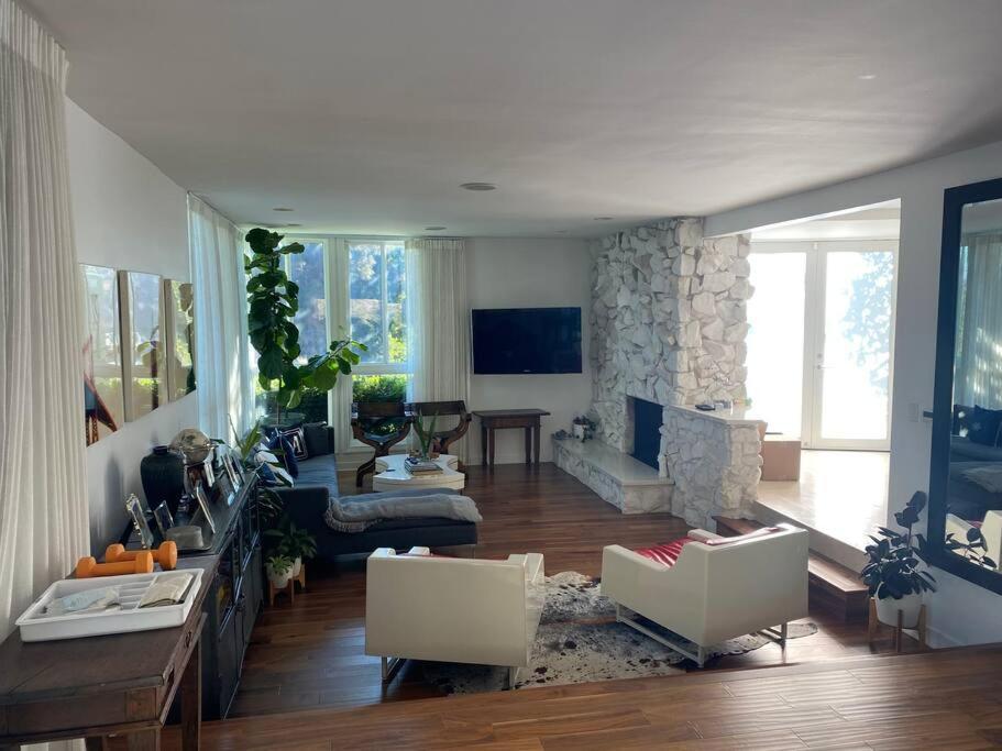 Luxe In Hollywood Hills- Modern Oasis, Pool 5 Min To Sunset Los Angeles