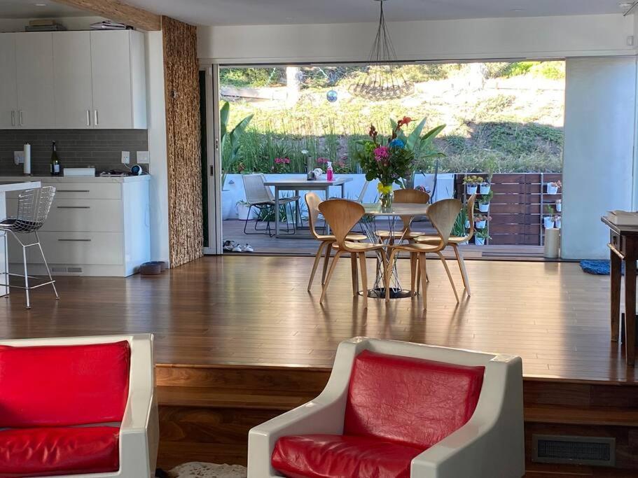 Holiday home Luxe In Hollywood Hills- Modern Oasis, Pool 5 Min To Sunset Los Angeles