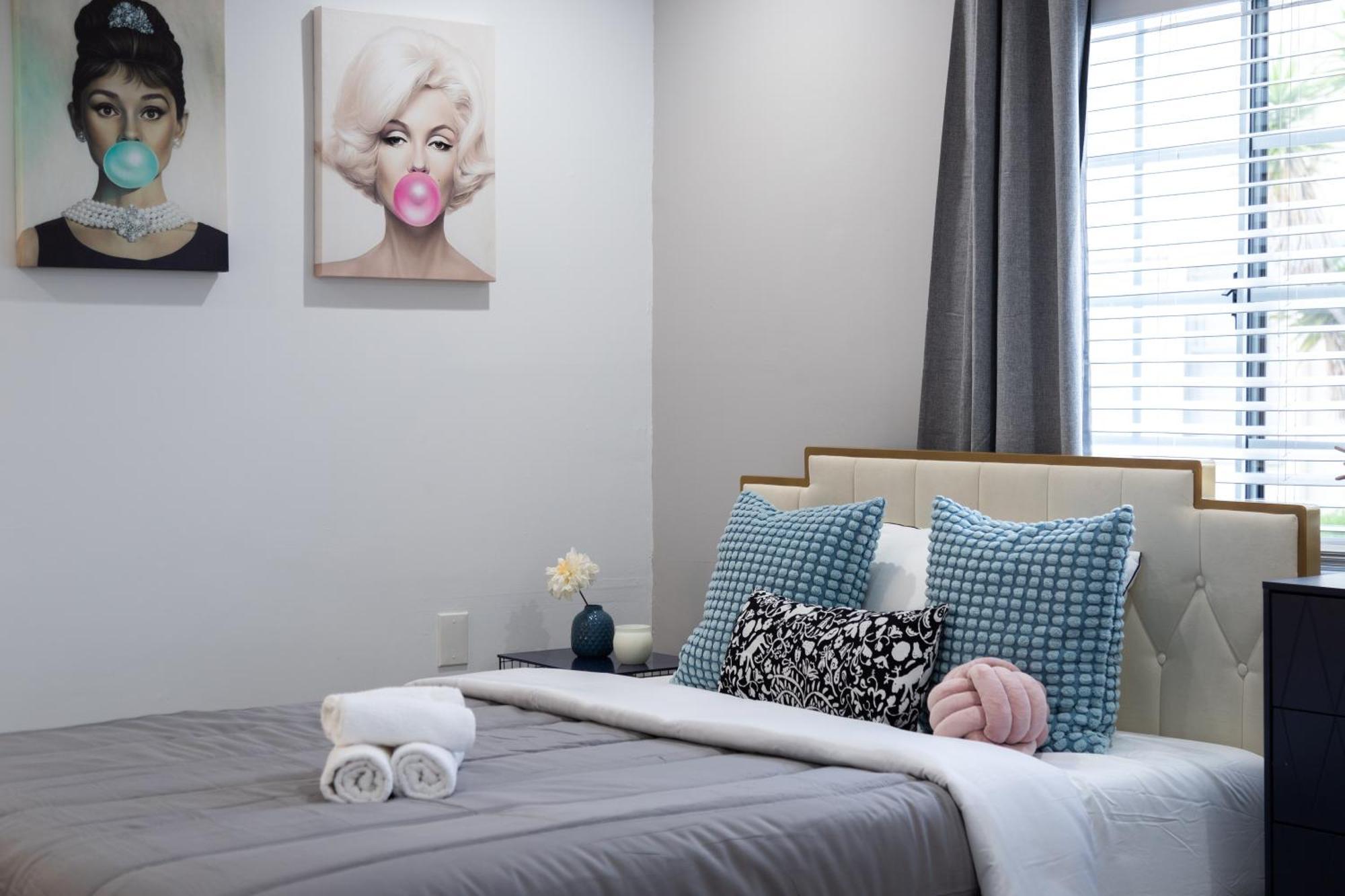 Luxury Oasis In Culver City! Free Parking And Jacuzzi