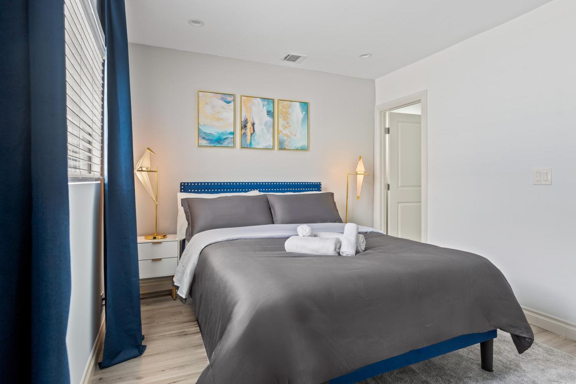 Luxury Oasis In Culver City! Free Parking And Jacuzzi Villa *