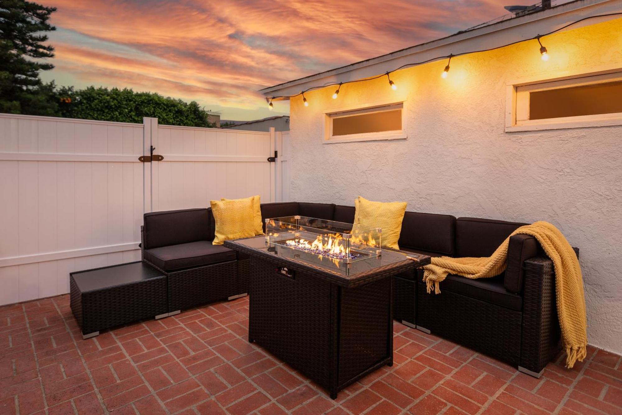 Luxury Oasis In Culver City! Free Parking And Jacuzzi Los Angeles