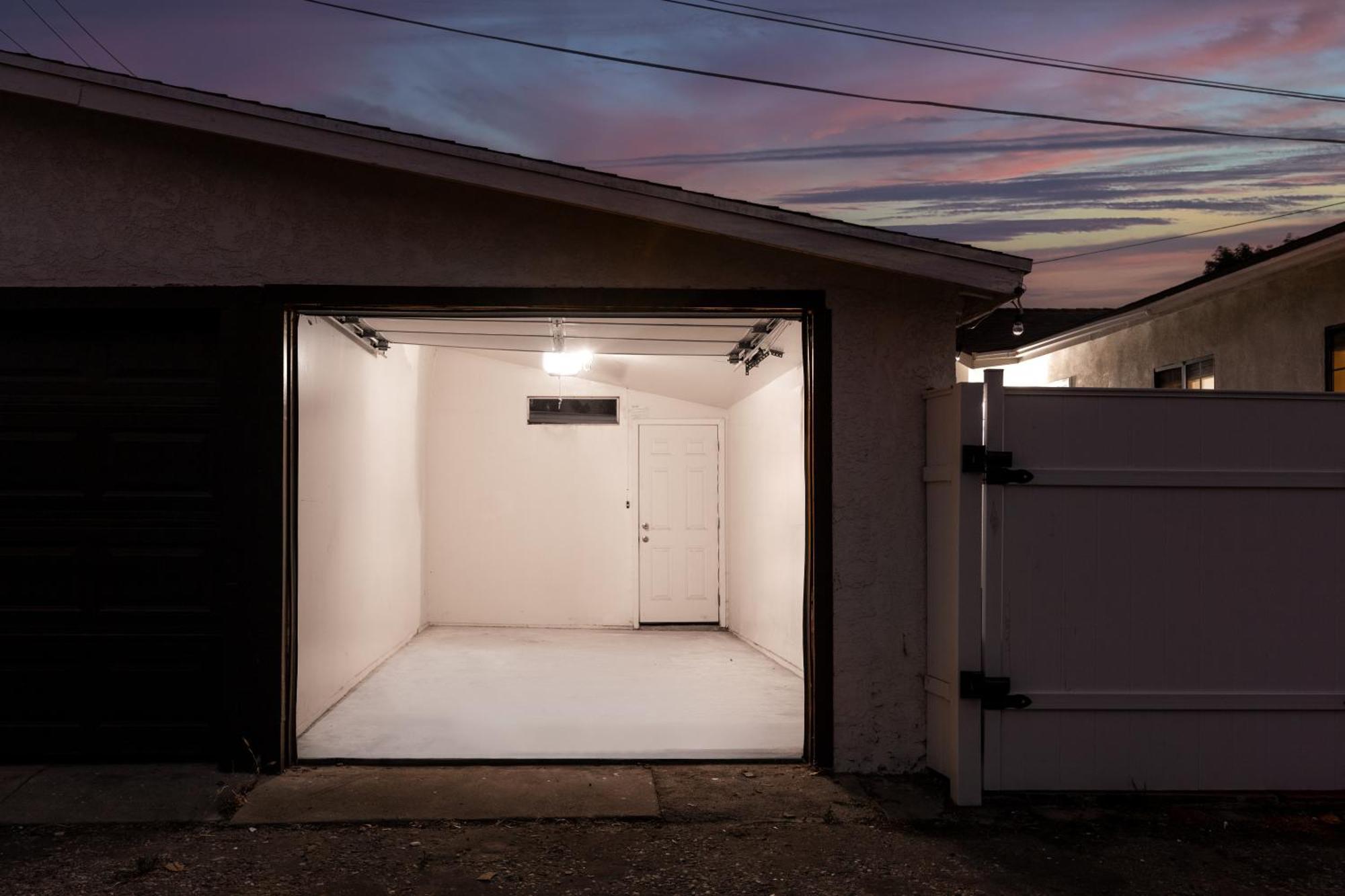 Villa Luxury Oasis In Culver City! Free Parking And Jacuzzi *