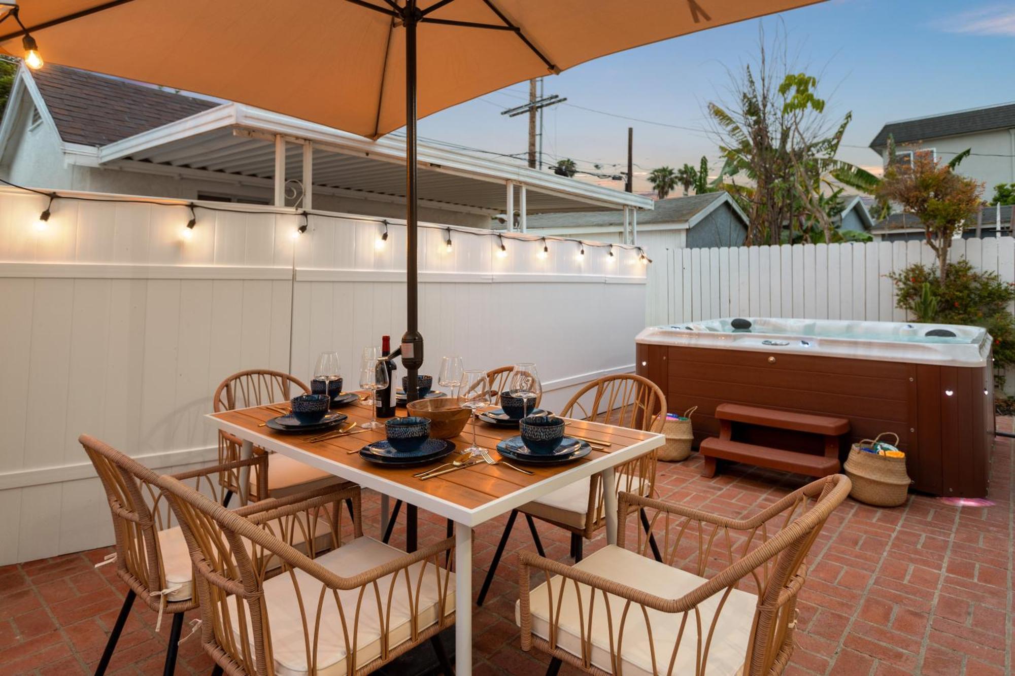 Villa Luxury Oasis In Culver City! Free Parking And Jacuzzi *