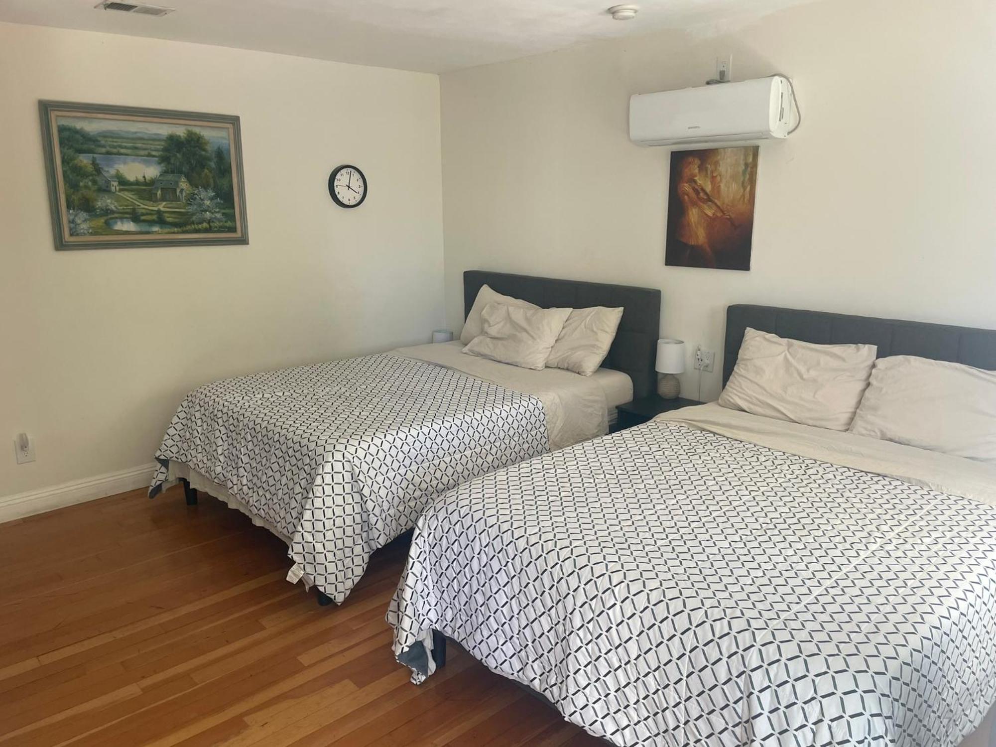 Guest house The Village Los Angeles