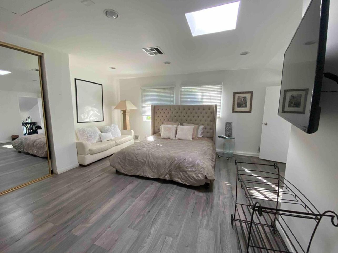 Universal 2 Mile Retreat * Los Angeles