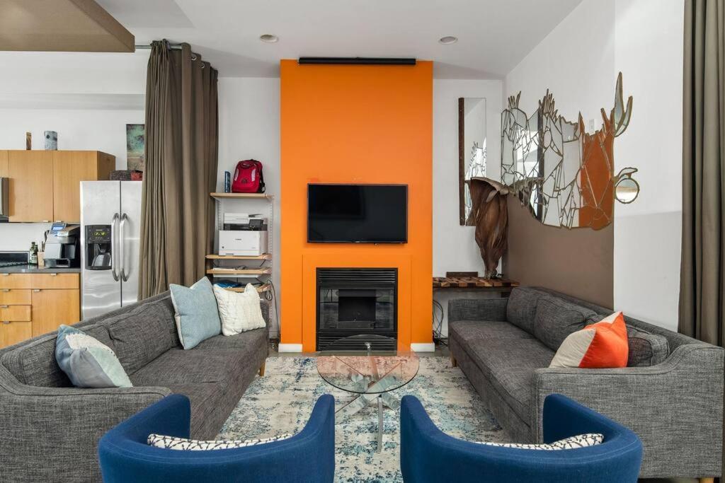 Luxurious 4-story Loft With Rooftop Perch Holiday home *
