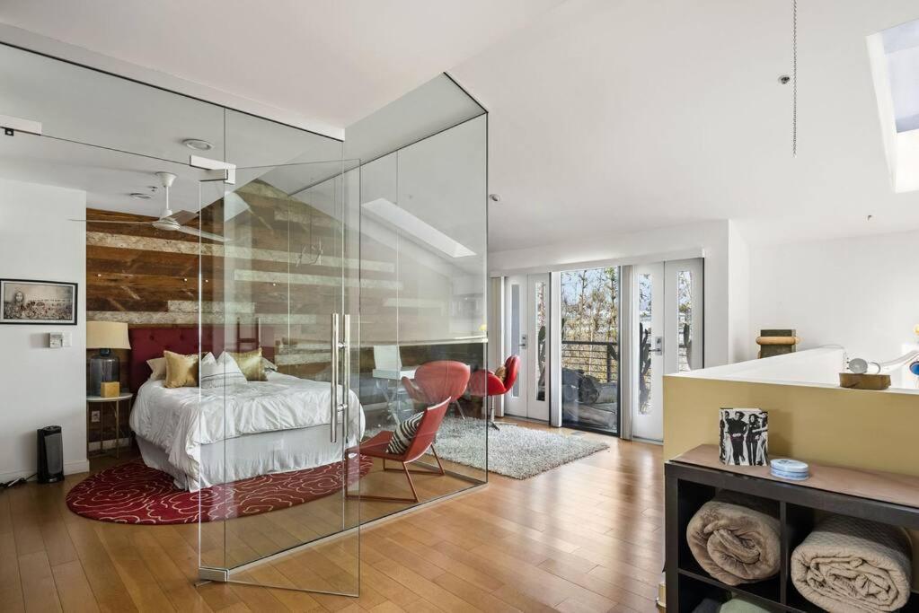 Luxurious 4-story Loft With Rooftop Perch Holiday home