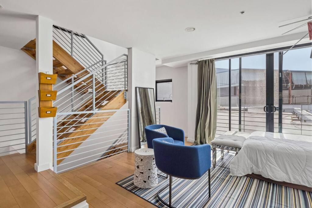 Luxurious 4-story Loft With Rooftop Perch Holiday home *