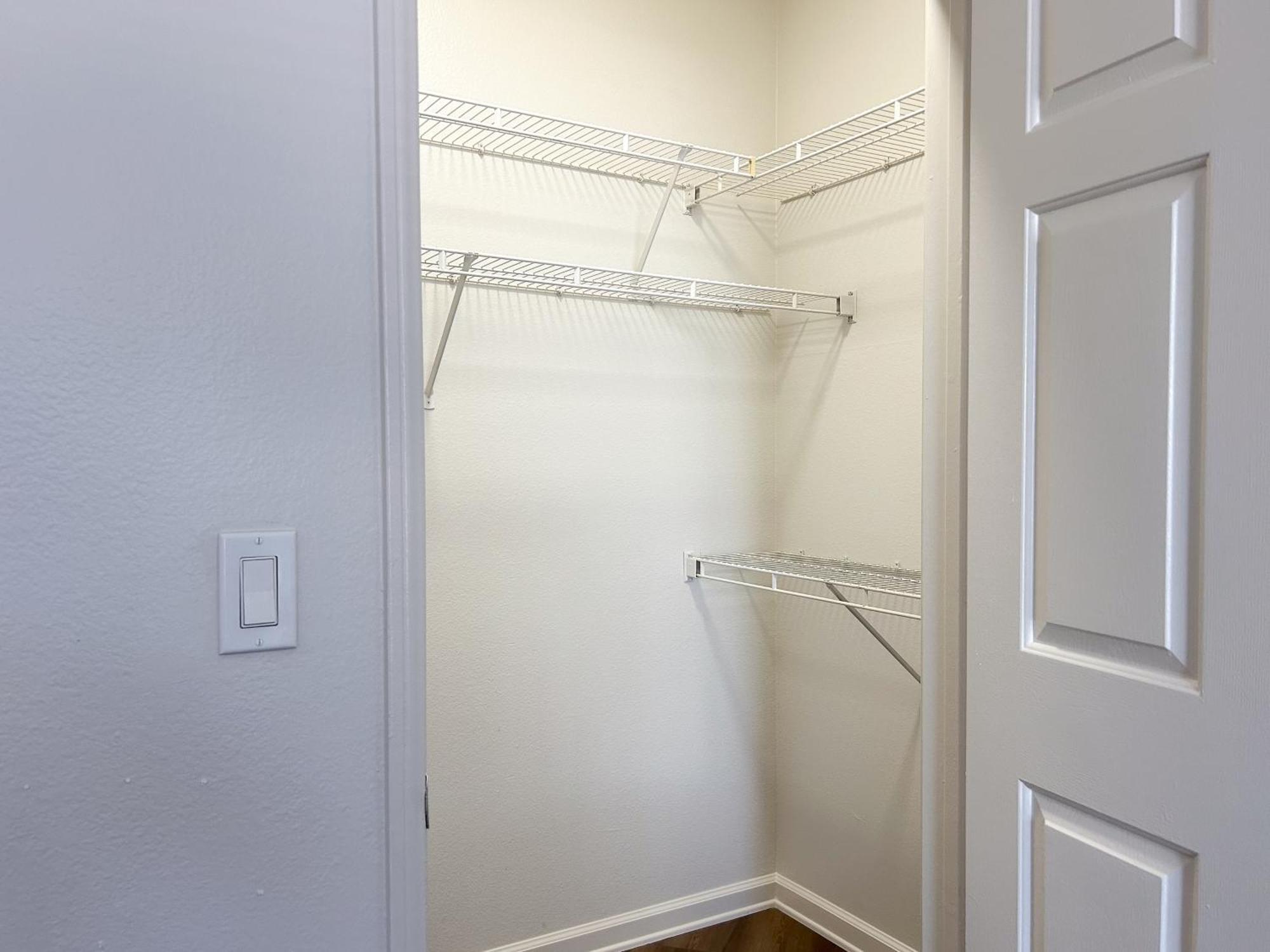 Lux 3bd 2ba With Pool And Gym Near Venice Apartment