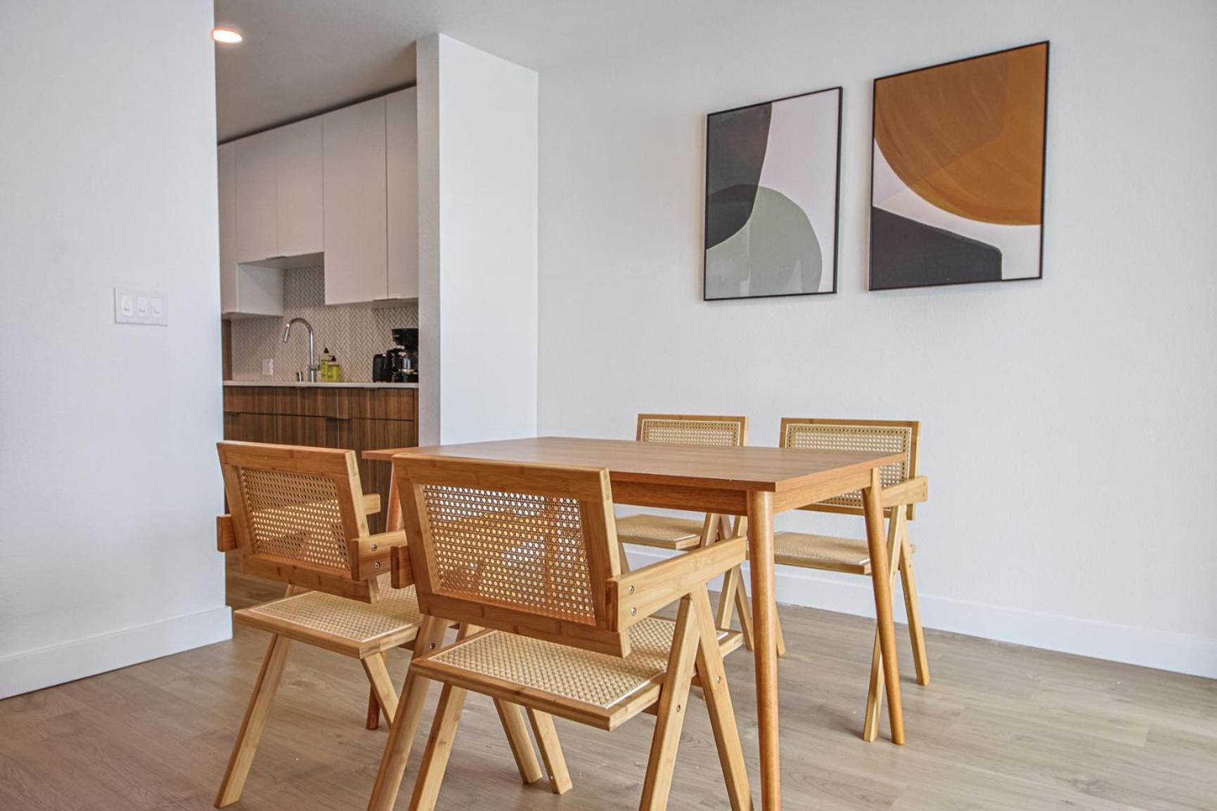 Bright & Airy 2 Bed 2 Bath Haven Apartment