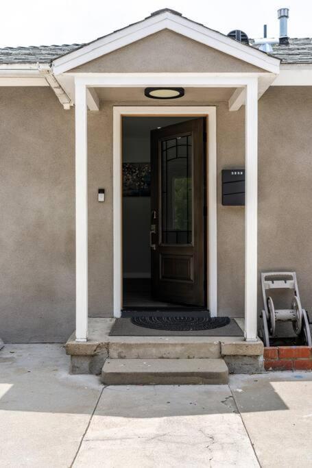 Adorable 2br-2ba House With Ev & Free Parking And Family Friendly In Angeles Holiday home *
