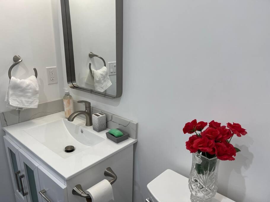 Adorable 2br-2ba House With Ev & Free Parking And Family Friendly In Angeles Holiday home *