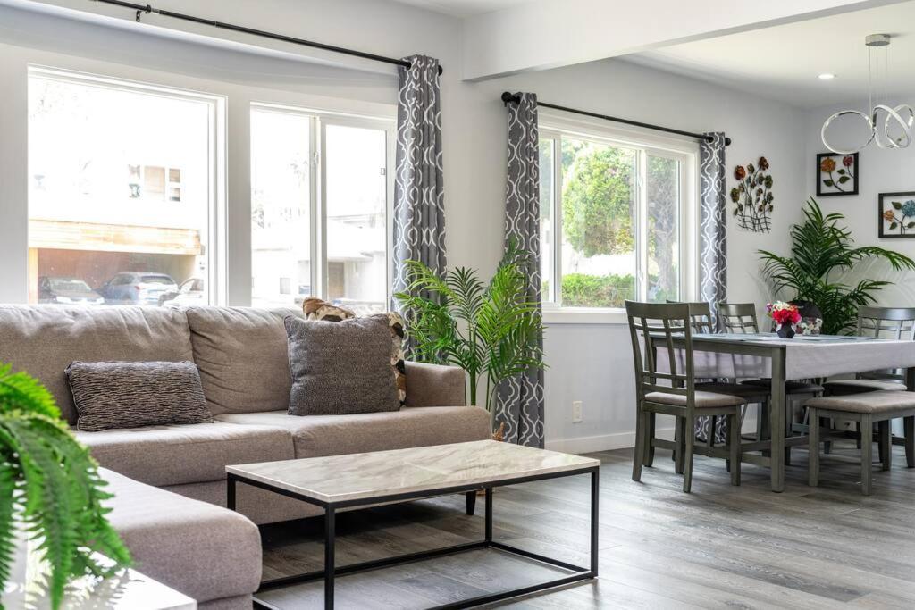 Holiday home Adorable 2br-2ba House With Ev & Free Parking And Family Friendly In Angeles Los Angeles