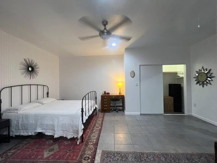 Great Private In Noho Apartment