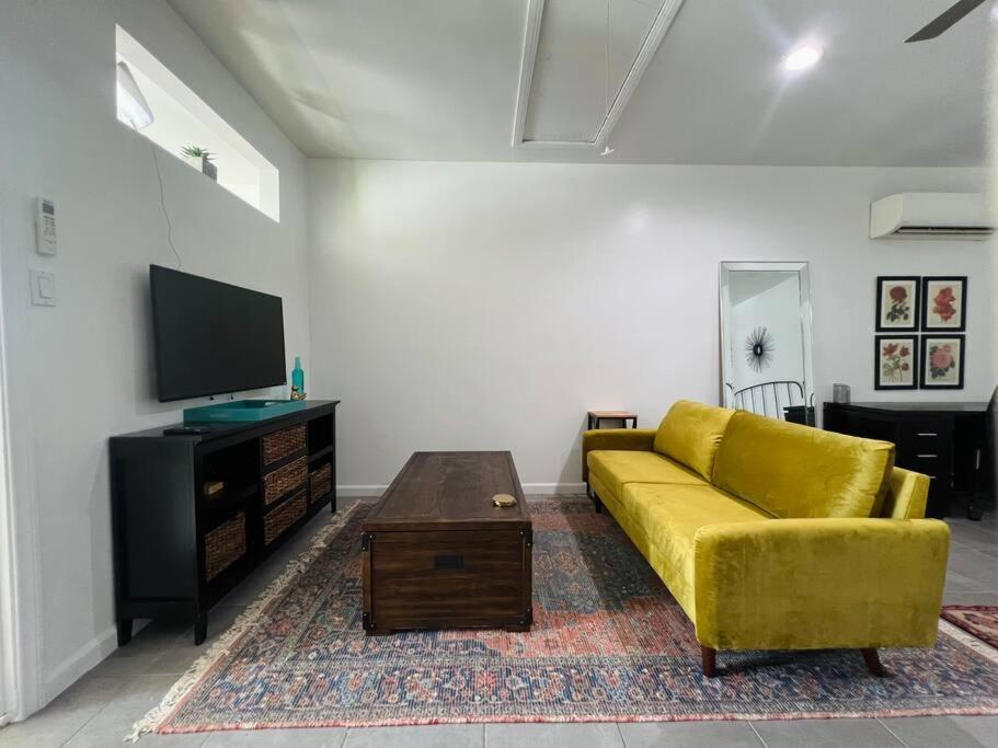 Great Private In Noho Apartment *