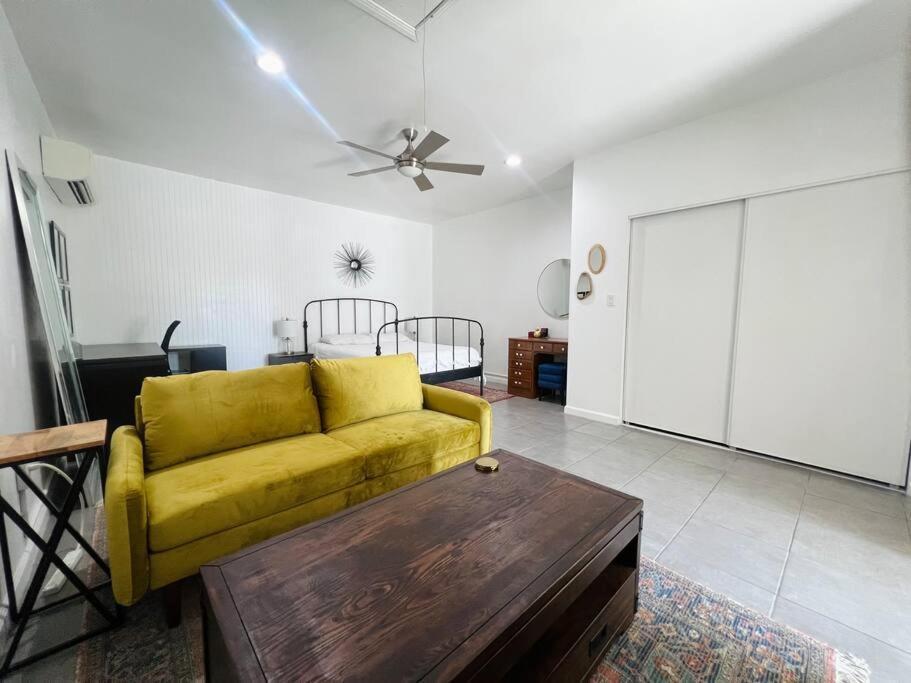 Great Private In Noho Los Angeles
