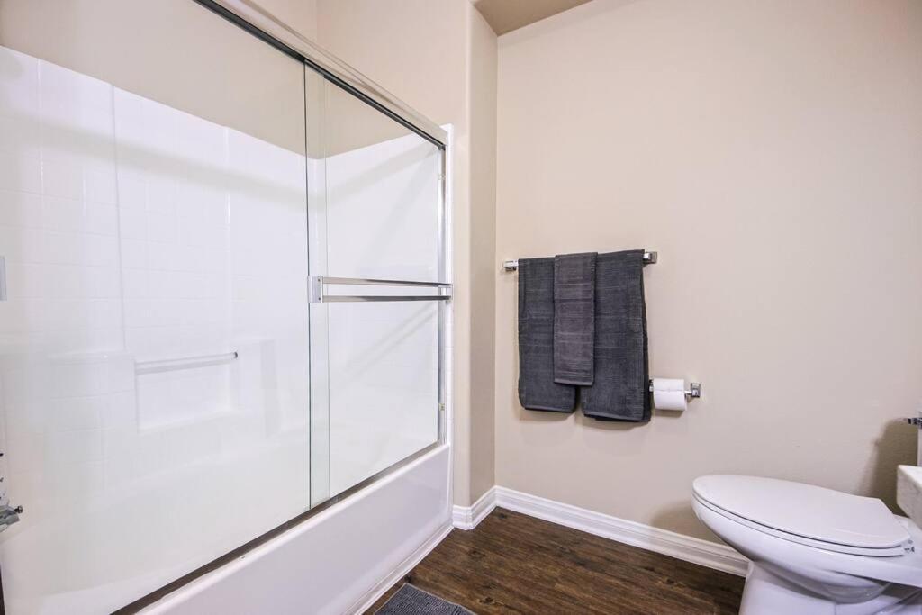 Apartment Outstanding 2bdr Near Venice - Gym-pool-free Parking