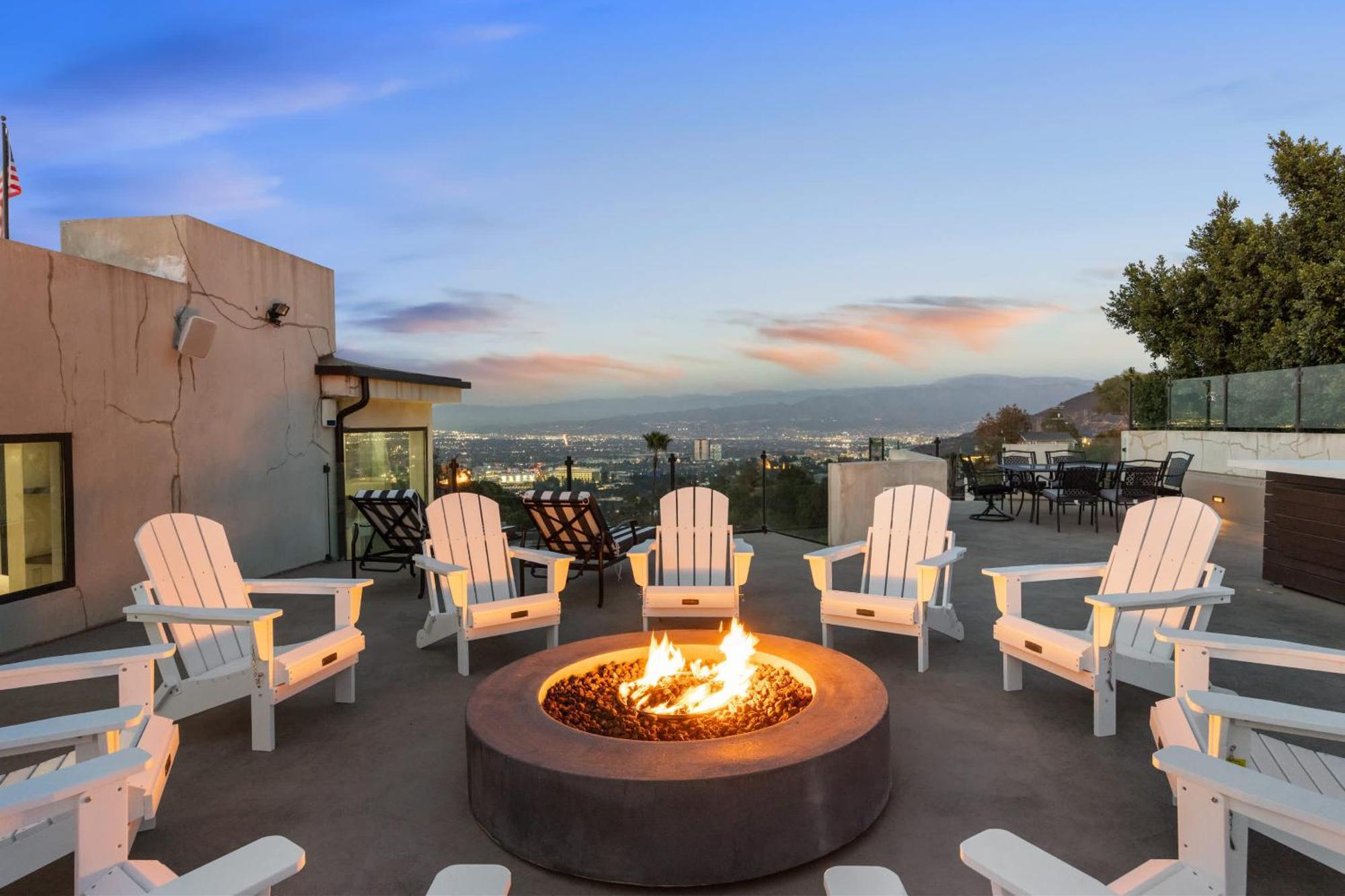 New Listing The Skyline By Colby & Conrad