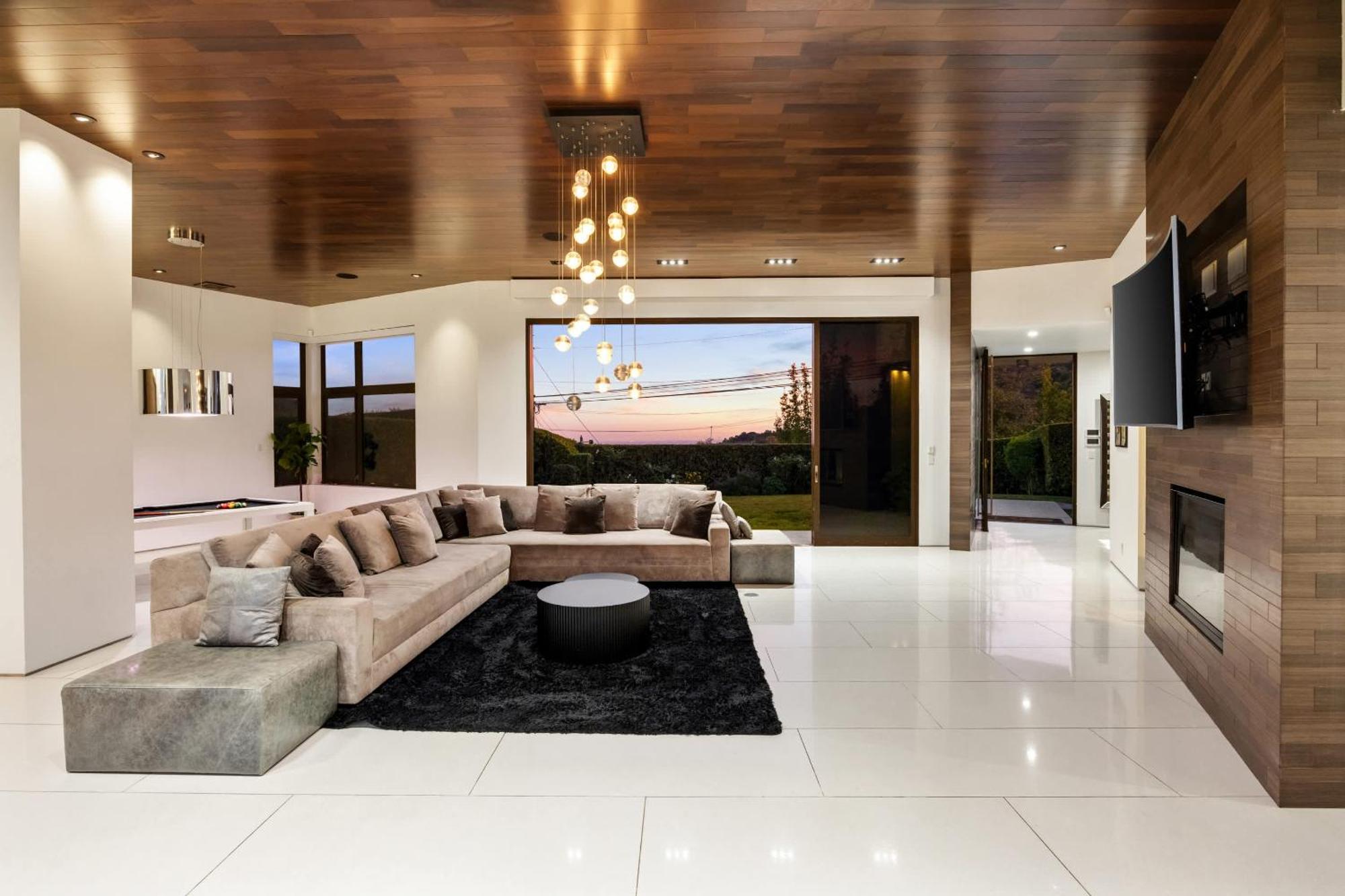 New Listing The Skyline By Colby & Conrad Villa Los Angeles