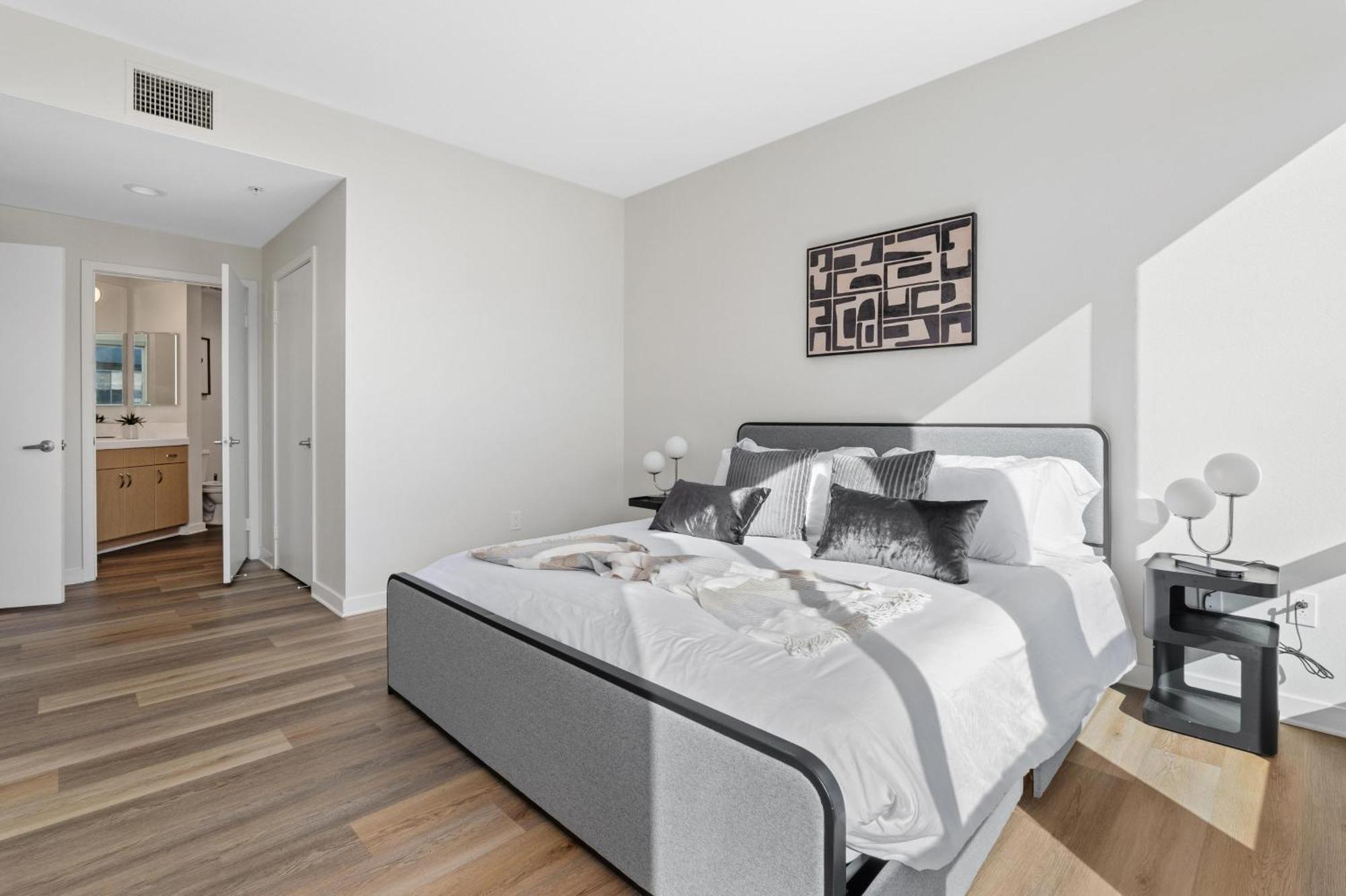 Apartment Coastal Bliss - Luxe 2br Retreat In Mdr - Venice - Sm