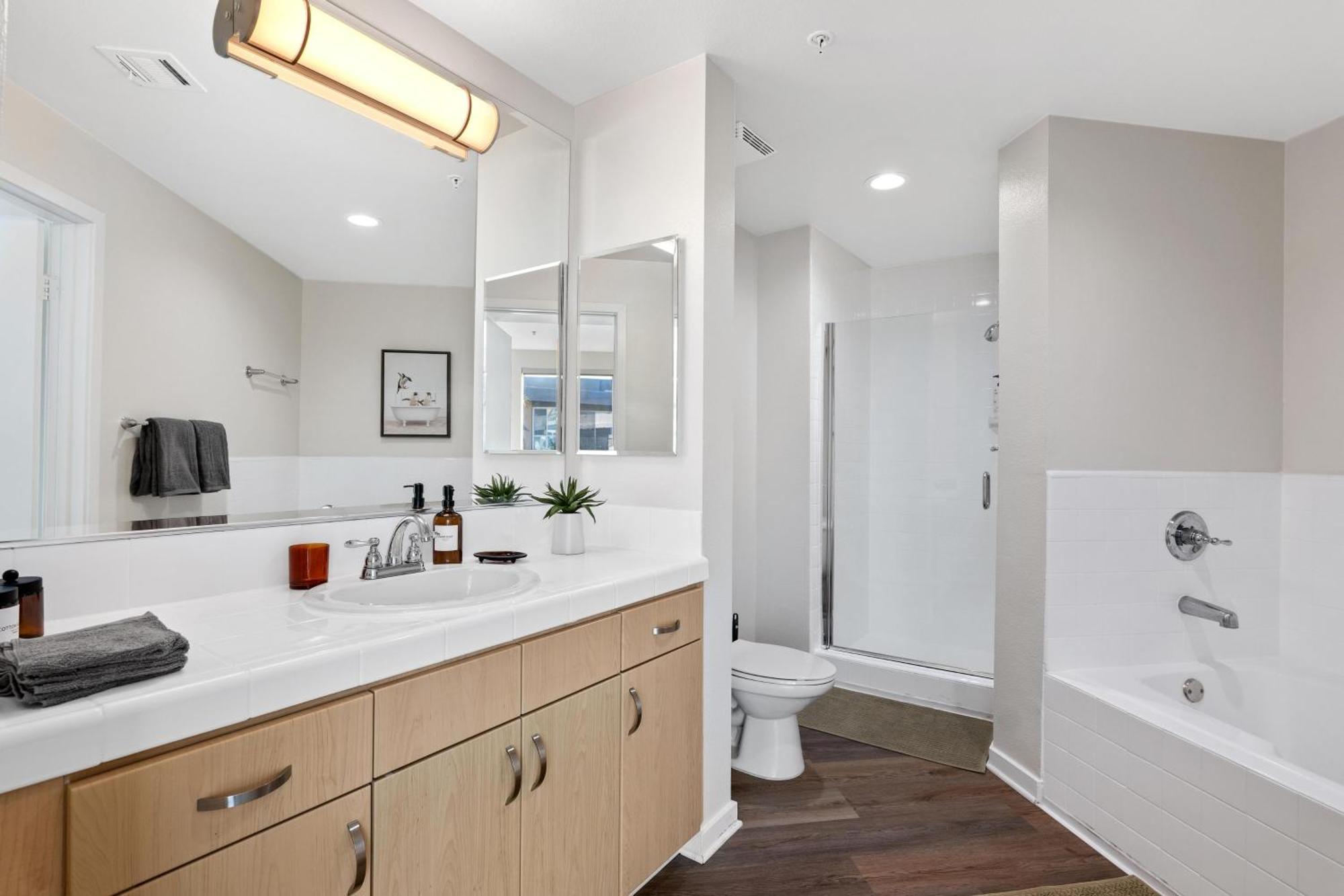 Apartment Coastal Bliss - Luxe 2br Retreat In Mdr - Venice - Sm