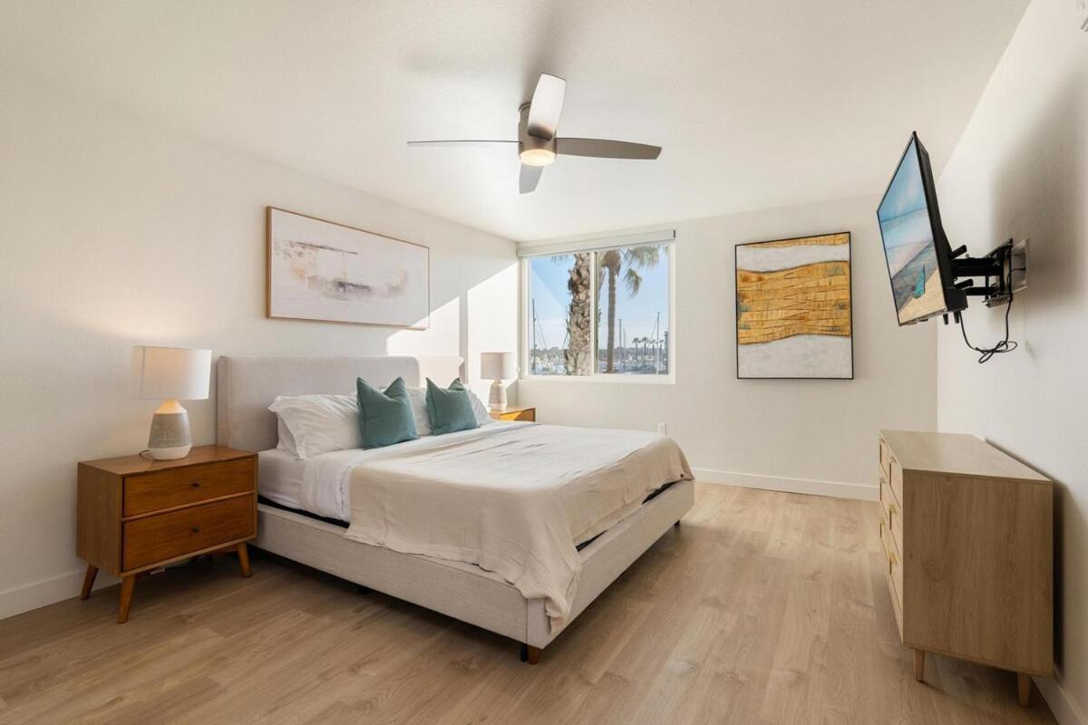 Jade Breeze - Elegant 2br Near Water Outstanding Amenities Apartment
