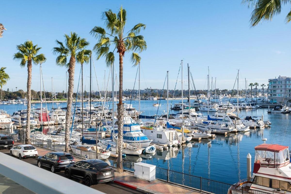 Jade Breeze - Elegant 2br Near Water Outstanding Amenities Los Angeles