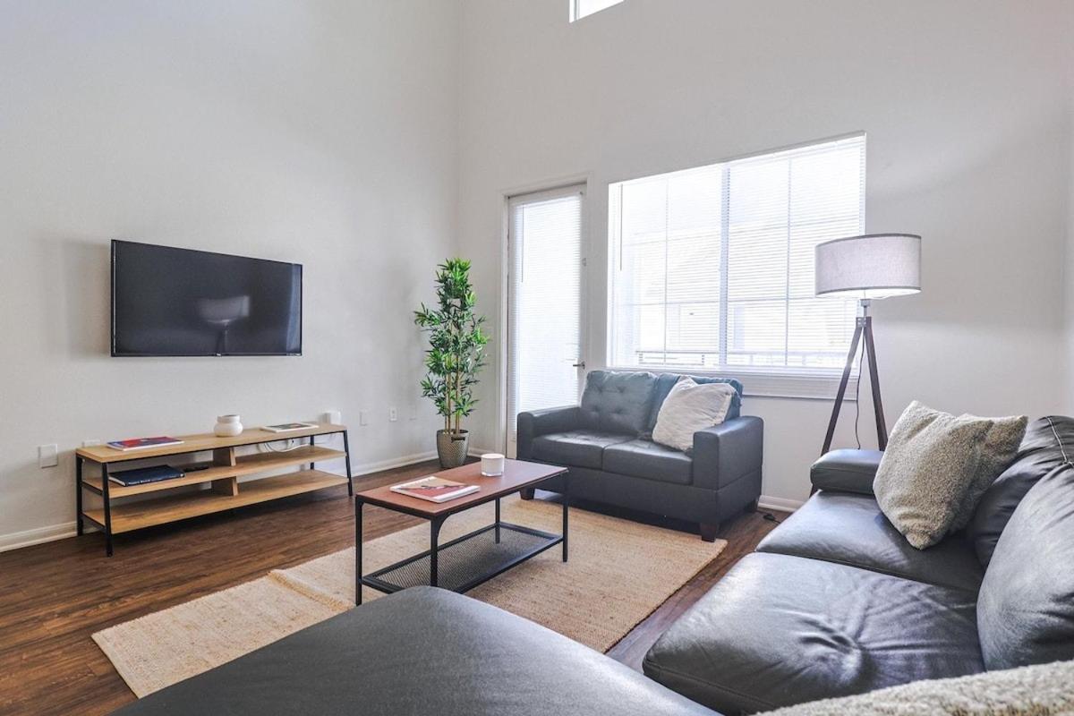 For Everyone! Huge 4br Townhouse In Venice *