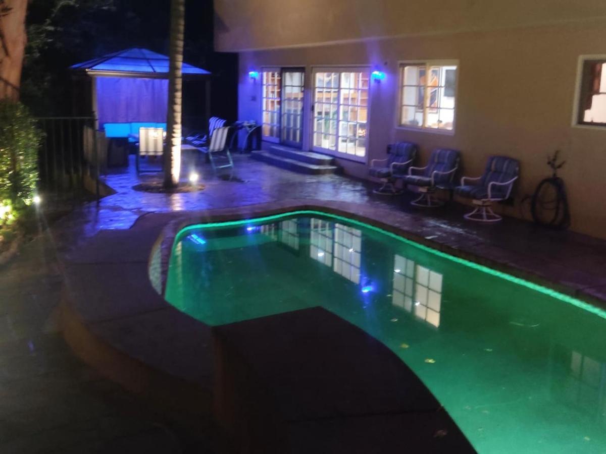 Skyhill Pool Gym Game Walk To Universal *