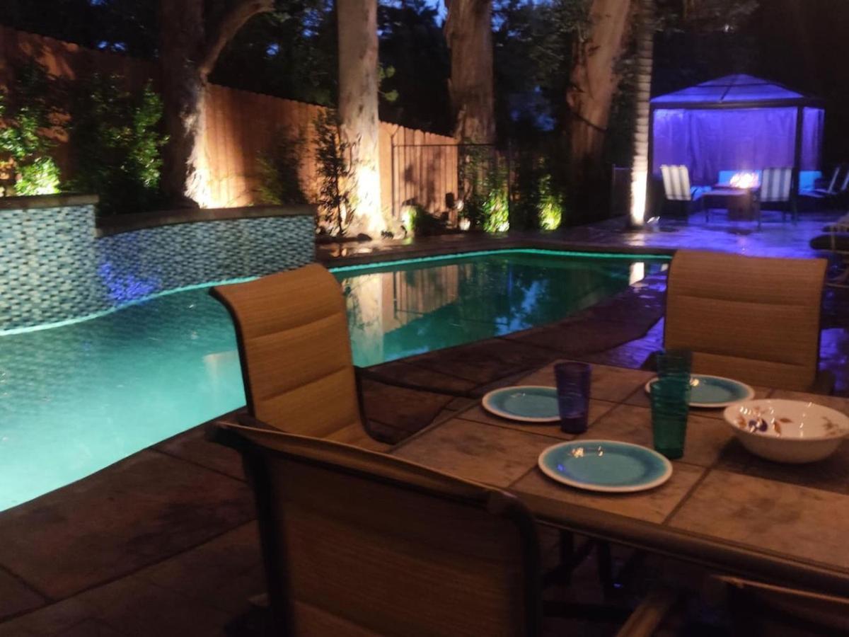 Skyhill Pool Gym Game Walk To Universal Holiday home *