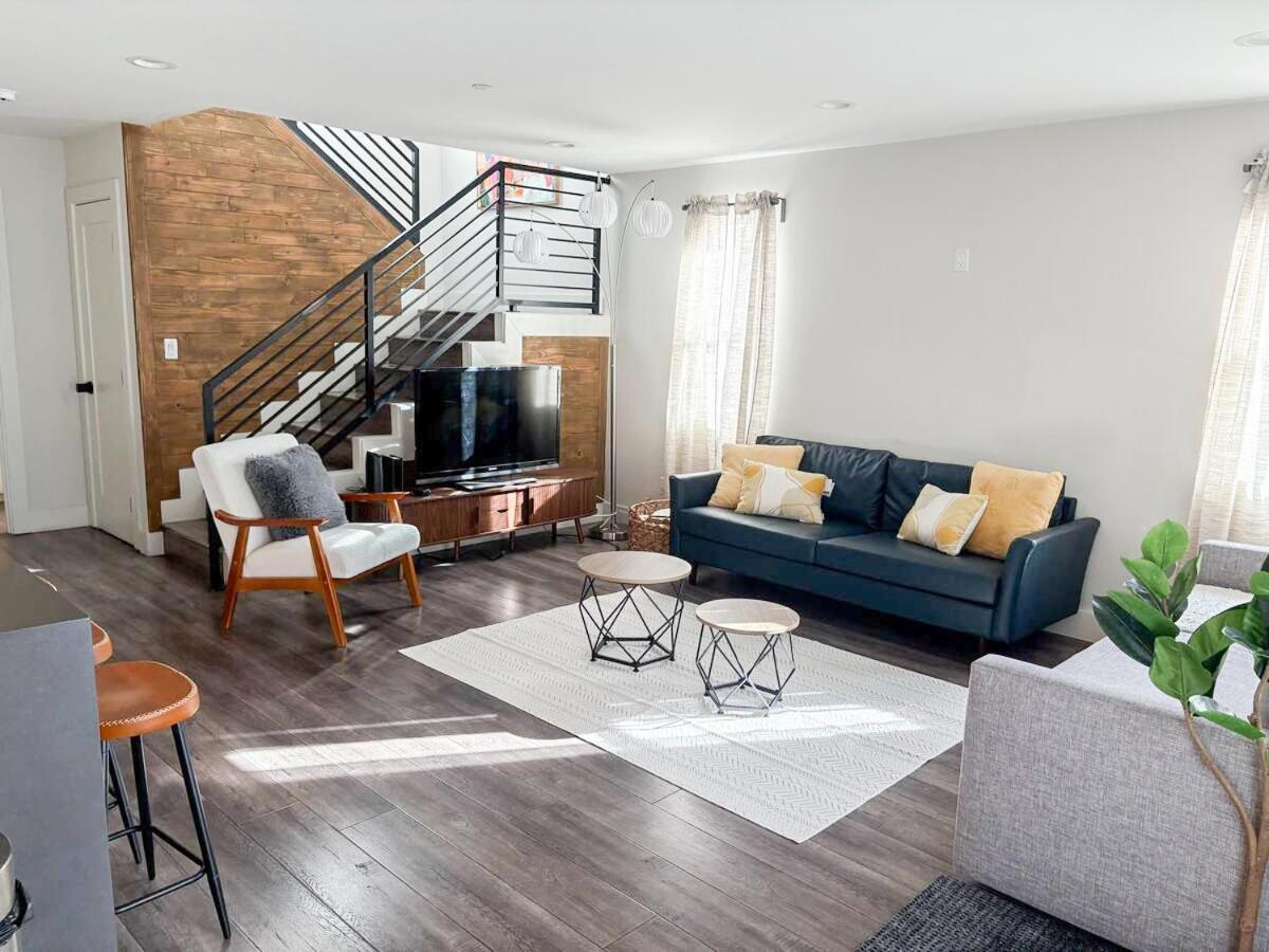 North Hollywood Apartment *