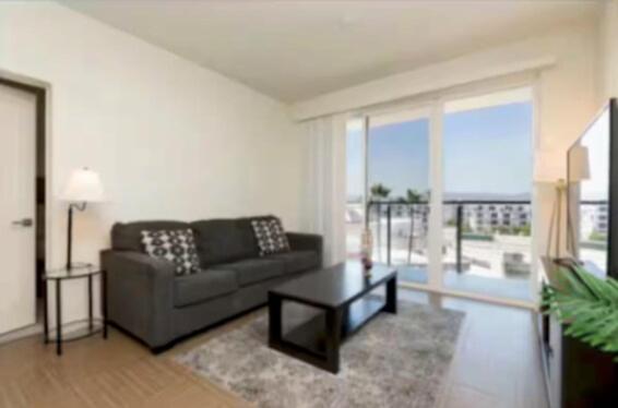 Apartment Stunning 2br Penthouse Patio & View Venice Mdr Los Angeles