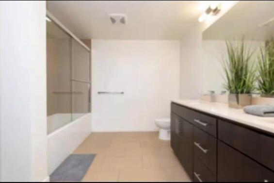Stunning 2br Penthouse Patio & View Venice Mdr Apartment Los Angeles