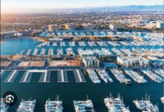 Stunning 2br Penthouse Patio & View Venice Mdr Los Angeles